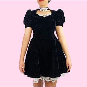 VELVET LACE EMBROIDERY LOLITA BABYDOLL DRESS
